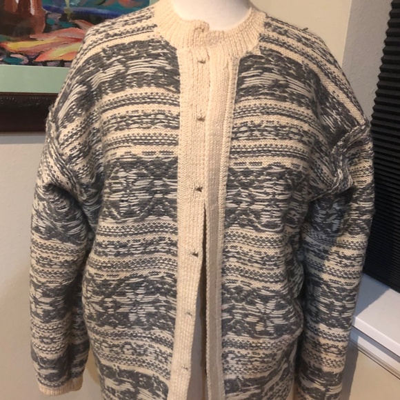 Norwegian Hand Knit Sweater / Norwegian Wool with Reindeer and Snowflake  - XL - Picture 3 of 11